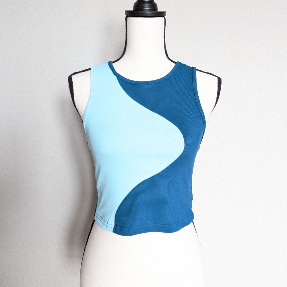 Teal and seafoam green abstract color block cropped ribbed tank top size L